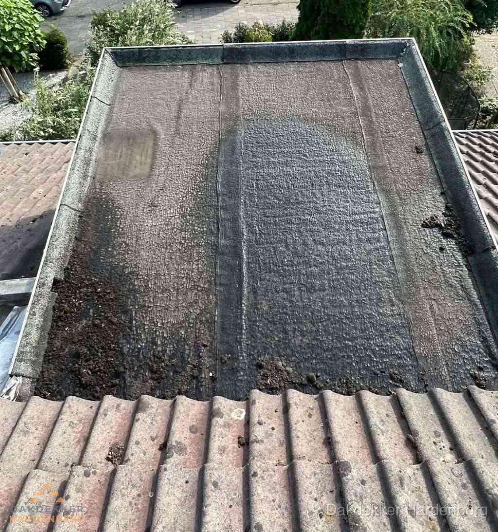 Verouderd Plat Dak Lekkage Inspectie Hardenberg